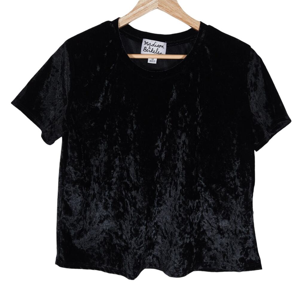 Madison & Berkeley Womens Top Medium Black Velvet Short Sleeve Crew Neck Shirt